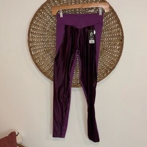 Dona Jo fit wear acai leggings Linda style NWT
